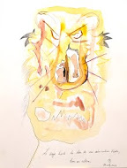 Le singe hurle la vase de son admiration béate, lion en colère